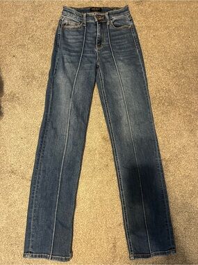 Judy Blue Straight Leg Jean